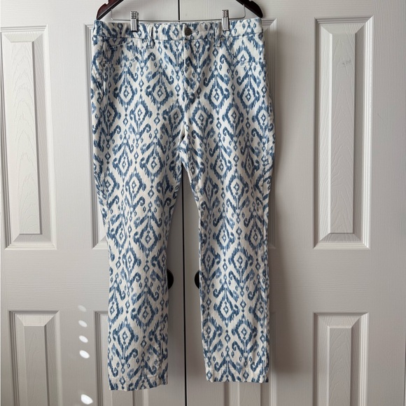 Chicos So Slimming blue/white IKAT pattern Jean - Picture 7 of 7